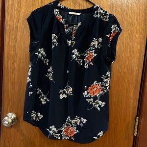 Cap sleeve floral blouse